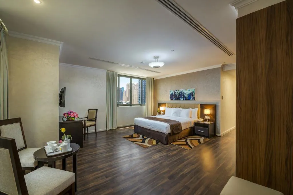 APARTMENT THREE BEDROOMS Room, City Premiere Marina Hotel Apar, Dubai