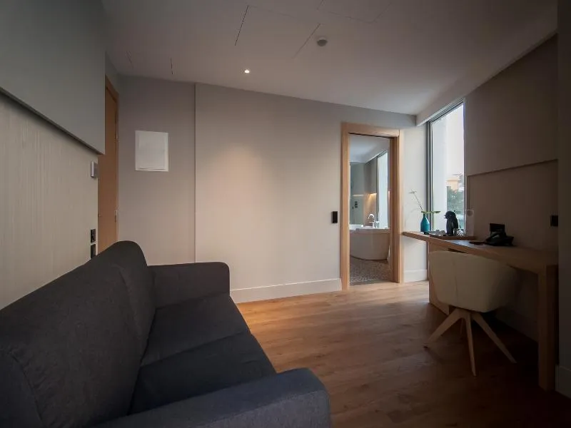 JUNIOR SUITE STANDARD Room, Hotel Sorli Emocions, Barcelona