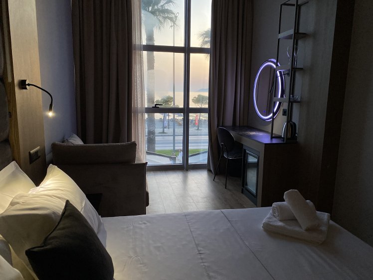 Elmar Hotel, Kavaje