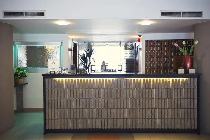 Lobby, Bel 3, Palermo