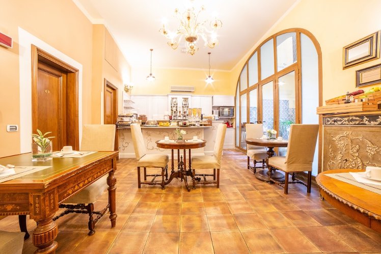 B&B Galileo 2000, Florence
