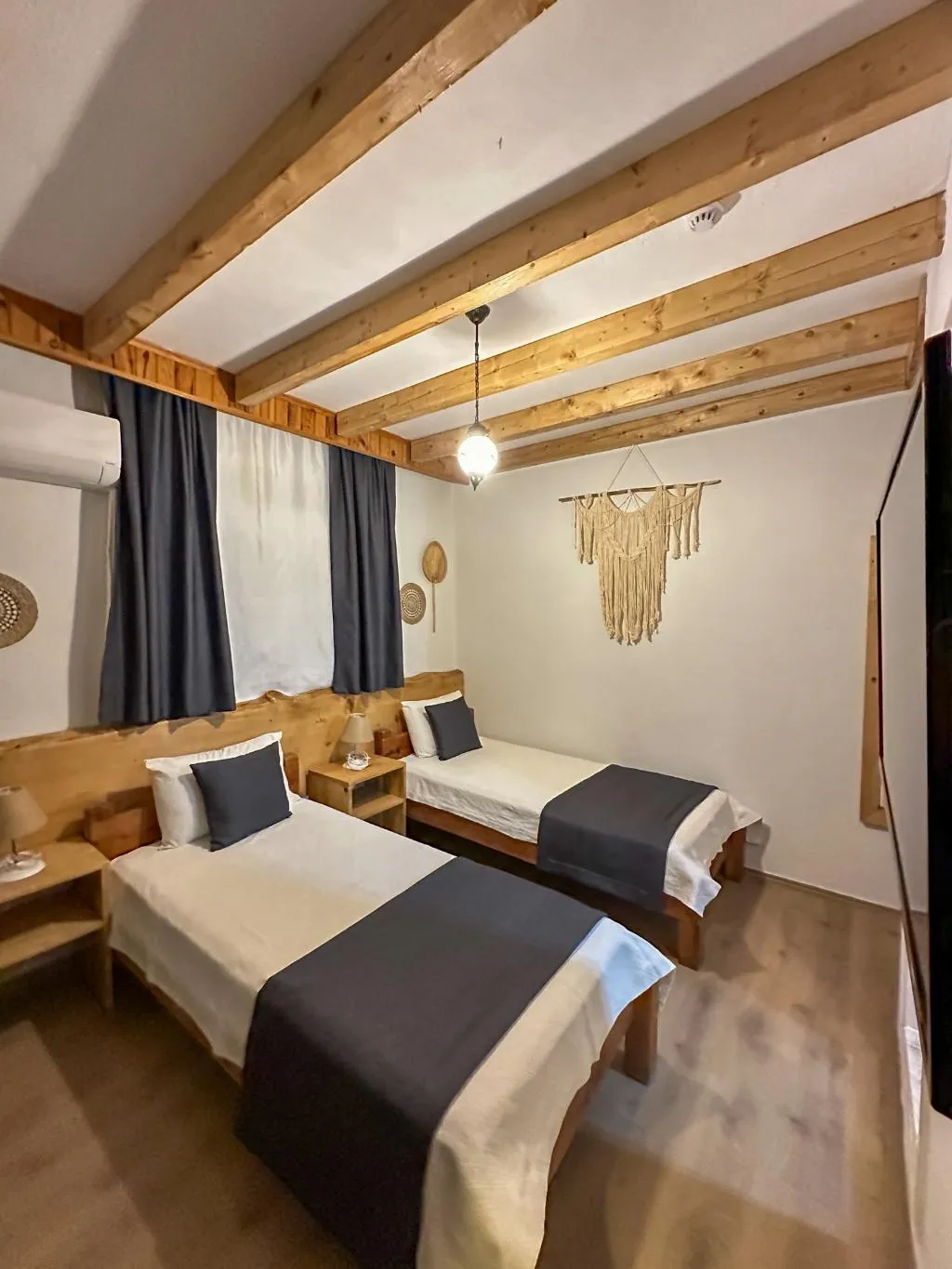 Room TWO DOUBLE BEDS Room, Faralya Misafir Evi, Dalaman