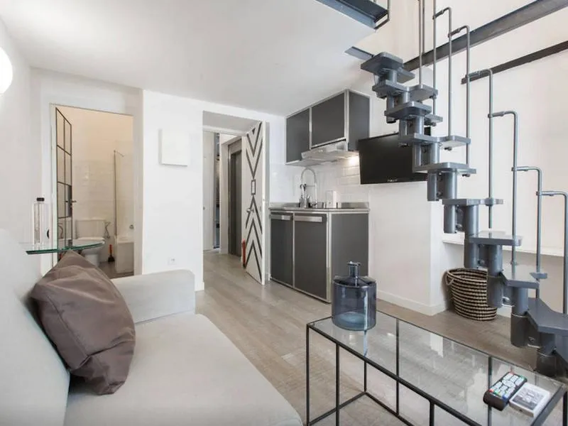 APARTMENT CAPACITY 7 TWO BEDROOMS Room, 5 Barcelona Apartments, Barcelona