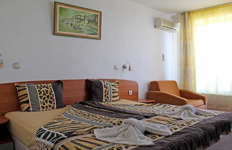 Room, St. Nicolas, Bourgas