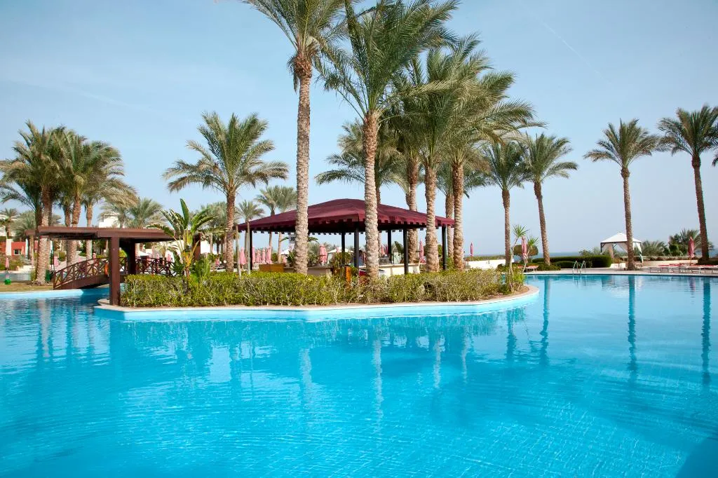 Bar, Grand Rotana Resort & Spa, Red Sea Riviera