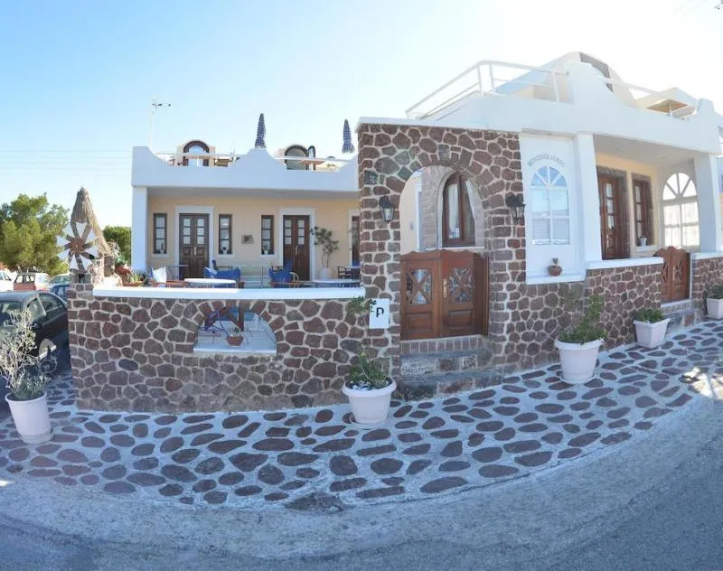 General view, Merovigliosso Studios and Apts., Santorini