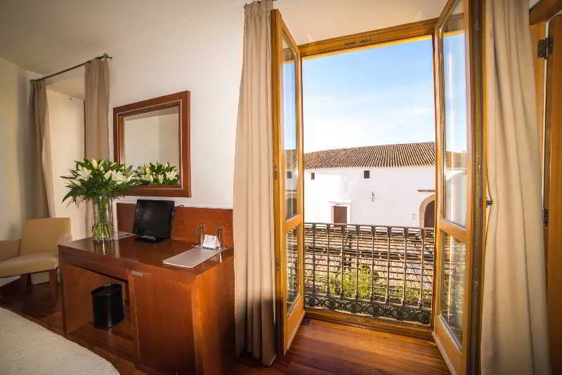 Room, Acinipo, Costa Del Sol