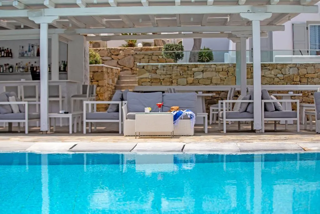 Pool, Yiannaki, Mykonos