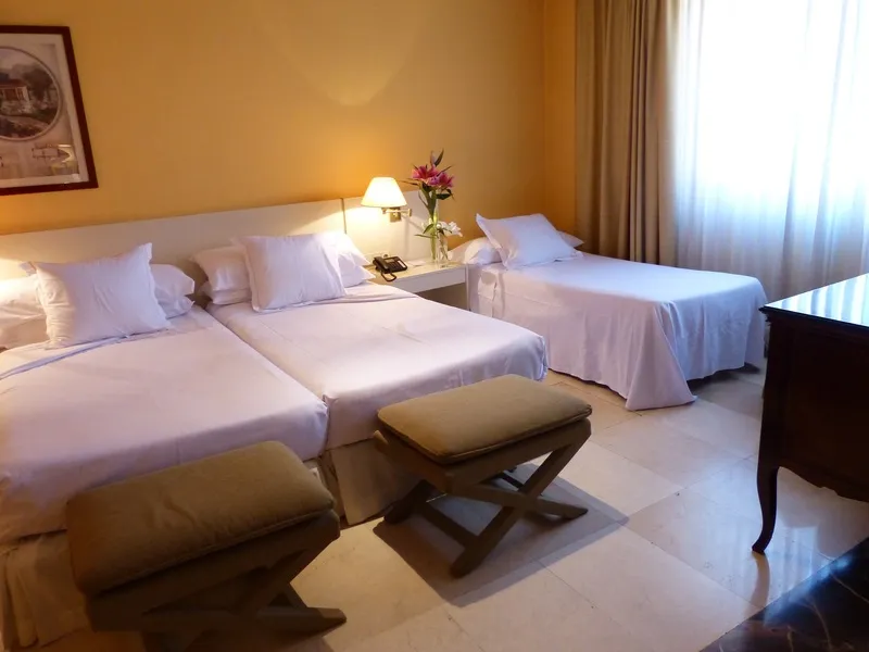 TRIPLE STANDARD Room, La Moraleja, Madrid