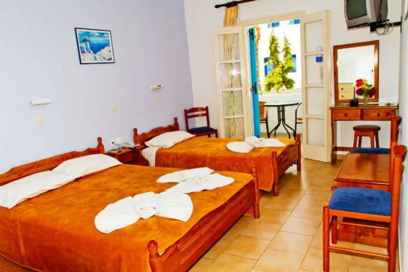 Room, Santa Barbara, Santorini