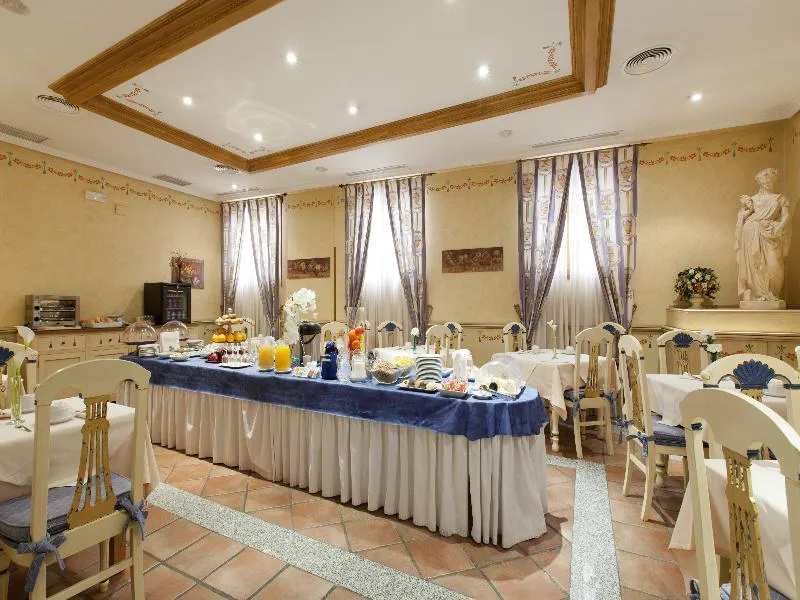 Restaurant, Casona de la Reyna Hospederia, Madrid