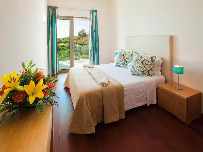 APARTMENT SEA VIEW ONE BEDROOM Room, Villadoris, Algarve