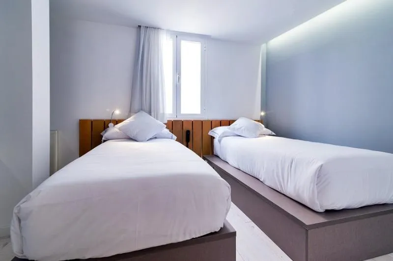 TWIN STANDARD Room, B&B Hotel Madrid Centro Fuencarral 52, Madrid