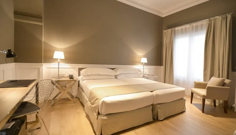 DOUBLE SUPERIOR Room, Granvia, Barcelona