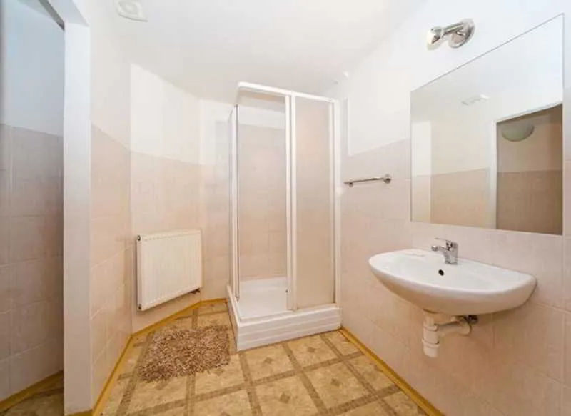 Room, Apartment Amandment, Prague