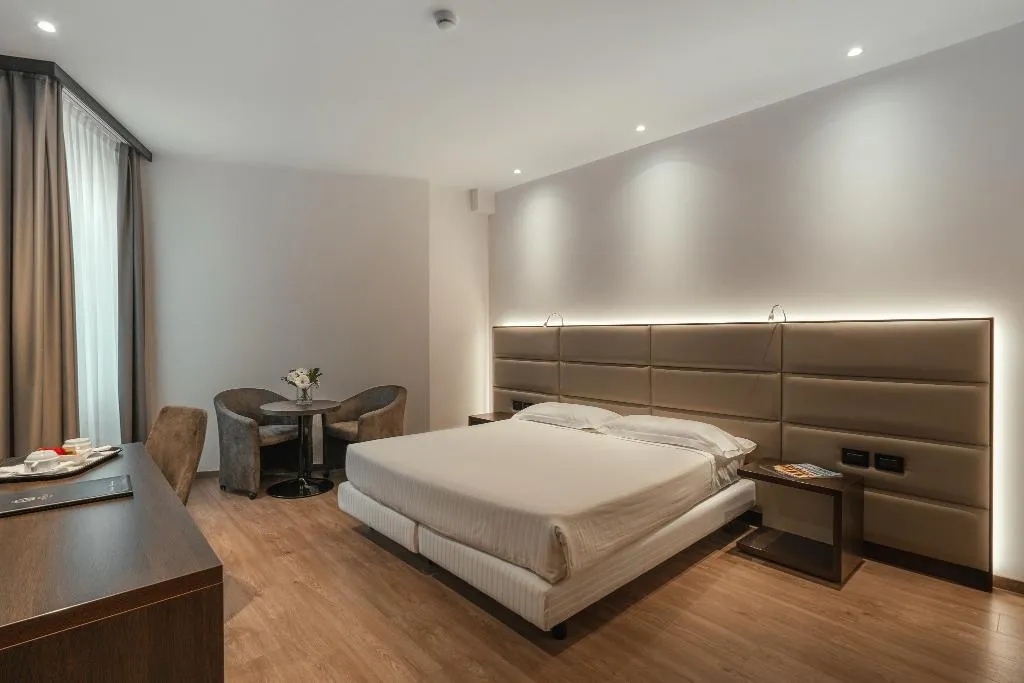 DOUBLE DELUXE Room, Minerva, Florence