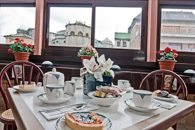 Restaurant, Museum, Rome