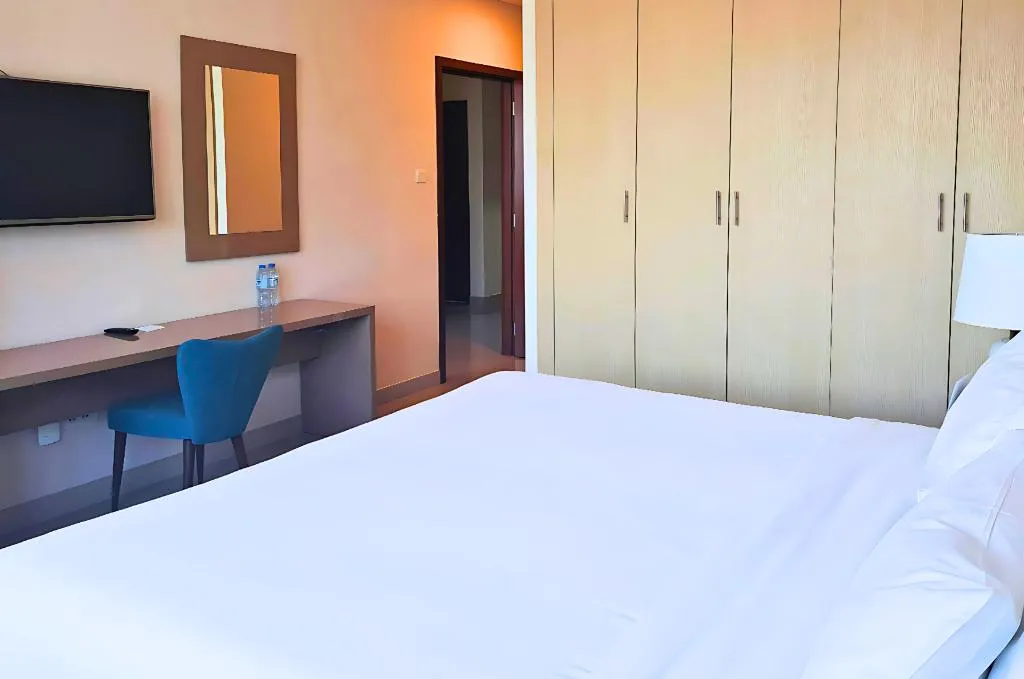 Double or Twin EXECUTIVE Room, Barceló Residences Dubai Marina, Dubai