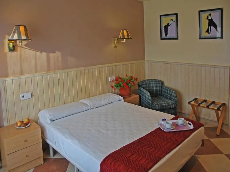 Room, Piccadilly, Costa Brava