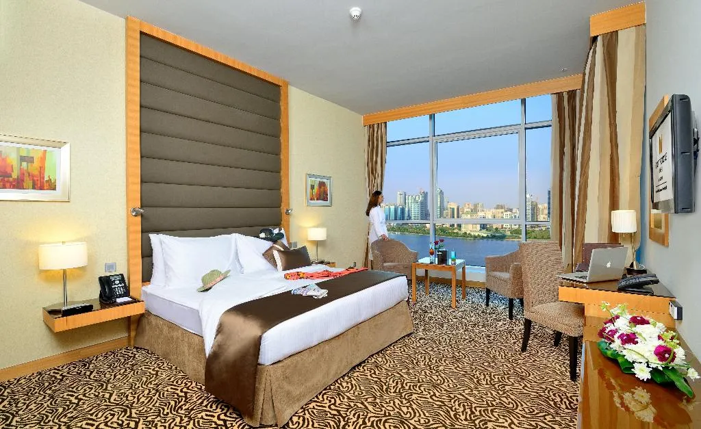 SINGLE PREMIUM Room, Copthorne Hotel Sharjah, Dubai