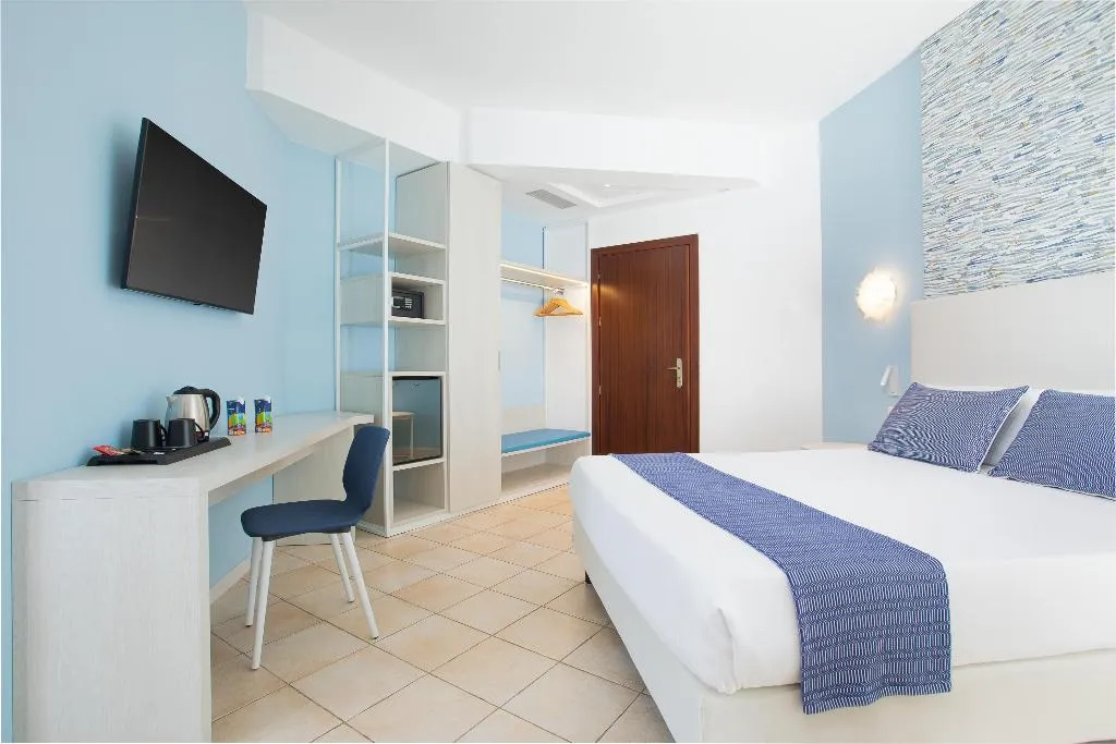 DOUBLE SUPERIOR SEA VIEW Room, Hotel Blumarea, BW Signature Collection, Alghero