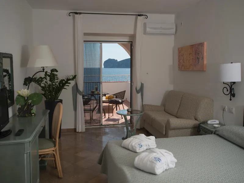 Room, El Faro, Alghero
