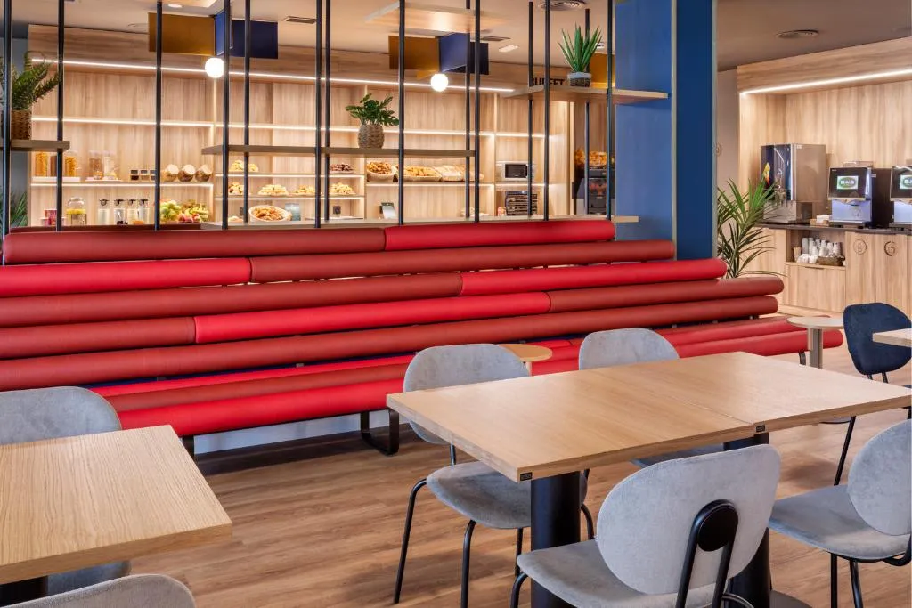 Restaurant, B&B HOTEL Barcelona Rubí, Barcelona