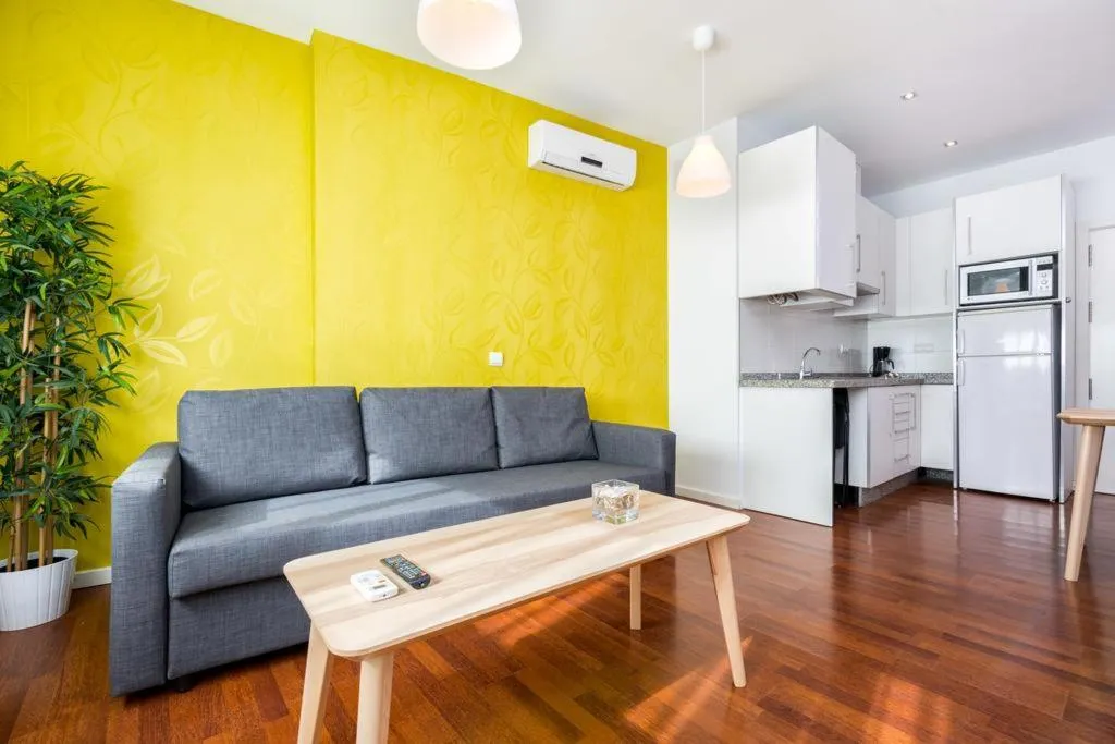 Room, Feelathome Merced Apartments, Costa Del Sol