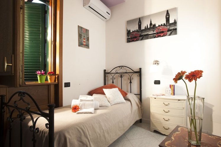 B&B Elena, Naples