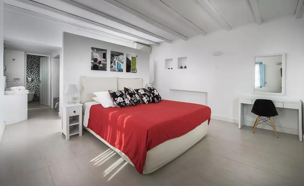 VILLA THREE BEDROOMS Room, Anema Boutique Hotel &Villas Santorini, Santorini