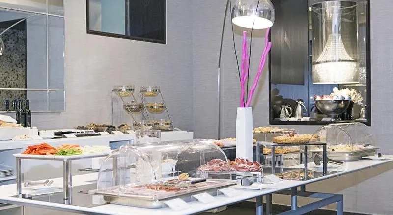 Restaurant, Hospes Puerta de Alcalá, Madrid
