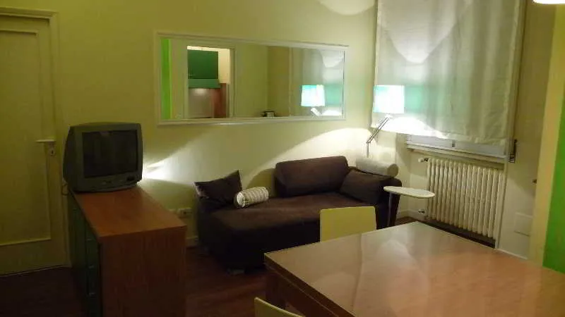 Room, Residence Pian della Nave, Milan