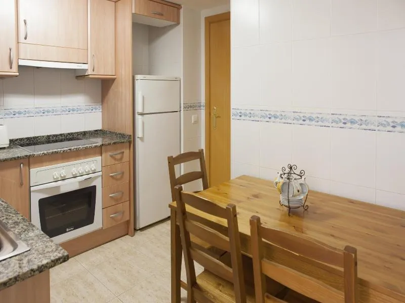 APARTMENT CAPACITY 6 TWO BEDROOMS Room, Siesta Dorada, Costa Dorada