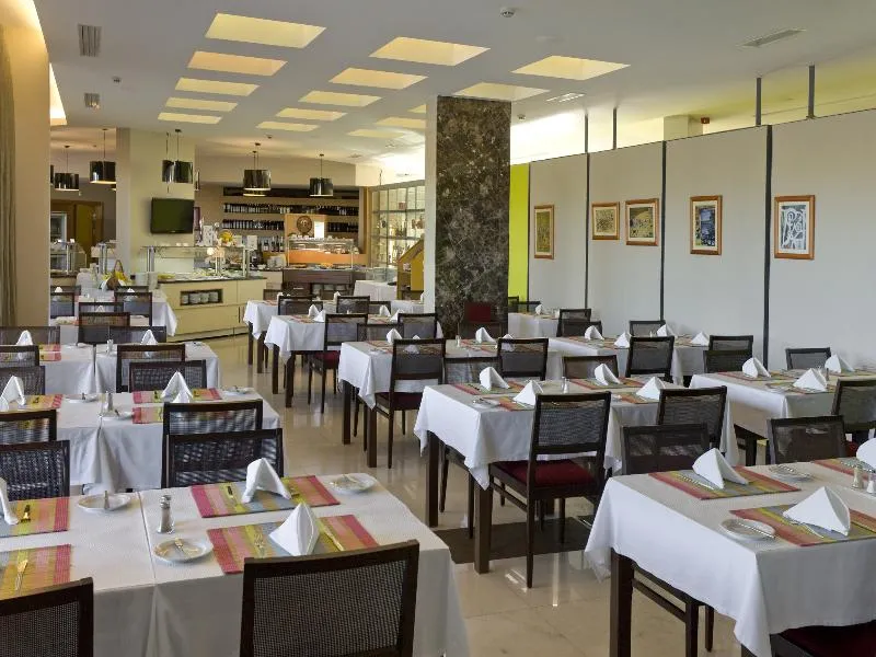 Restaurant, Alfagar Aparthotel, Algarve