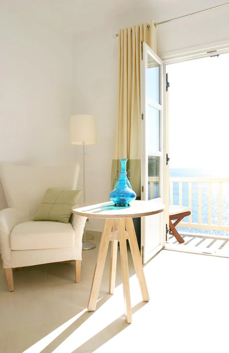 SINGLE SUPERIOR Room, Petasos Beach Resort & Spa, Mykonos