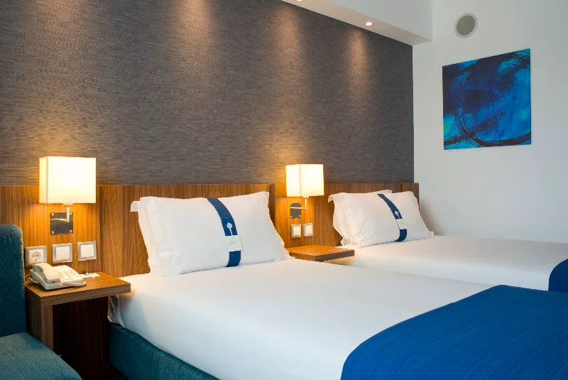 Double or Twin STANDARD Room, Holiday Inn Express Lisbon Alfragide, Lisbon