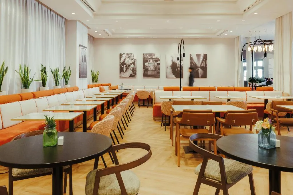 Restaurant, Rafaelhoteles Atocha, Madrid