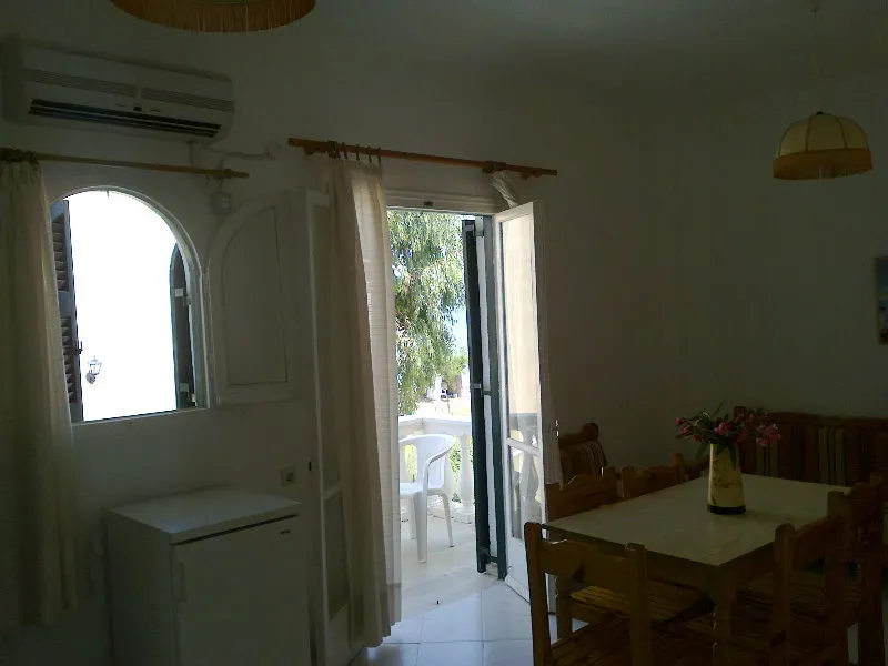 APARTMENT CAPACITY 3 ONE BEDROOM Room, Beachfront Salvanos, Corfu