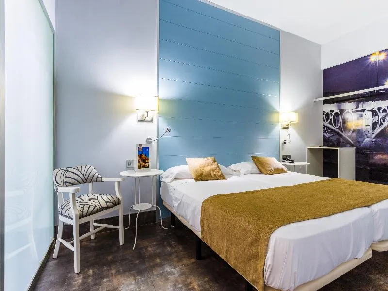 Double or Twin STANDARD Room, AACR Monteolivos Hotel, Seville