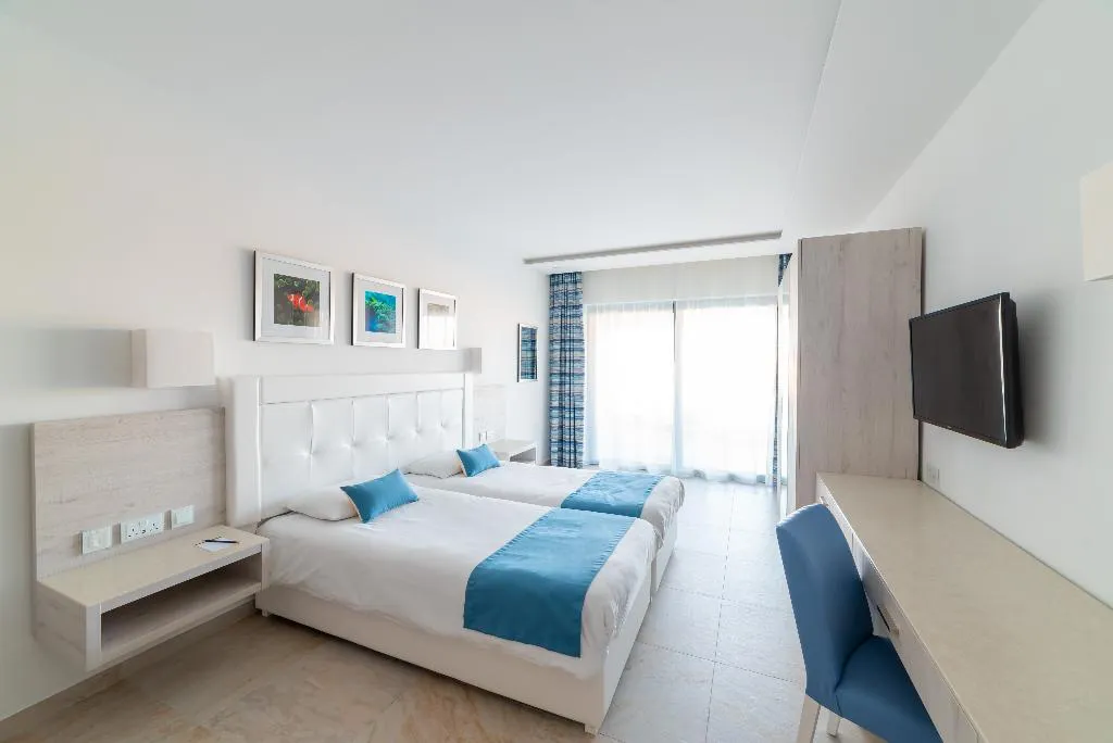 STUDIO STANDARD Room, The Ramla Bay Resort, Malta