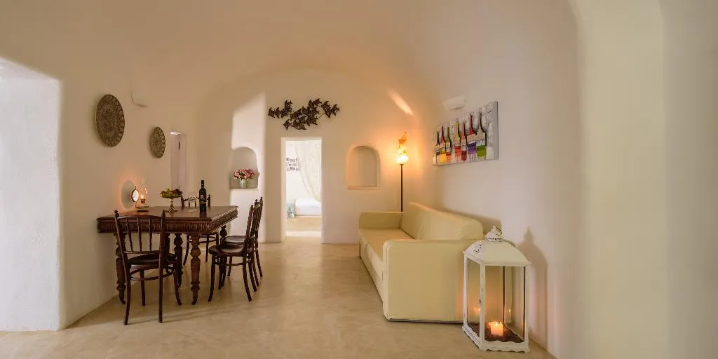 SUITE HONEYMOON Room, Fanari Villas, Santorini