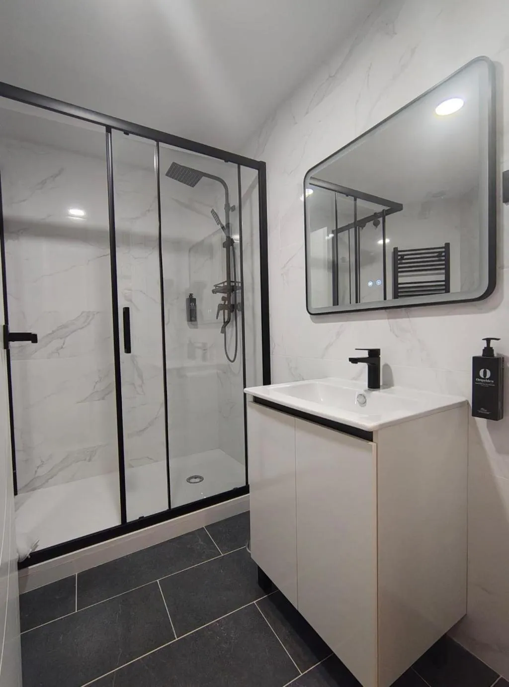 TWIN STANDARD Room, Hostal Jq Madrid 1, Madrid