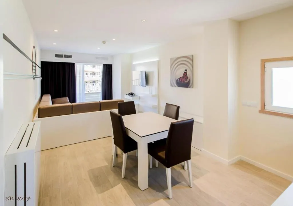 APARTMENT PREMIER CITY VIEW Room, Apartamentos Ponent, Majorca