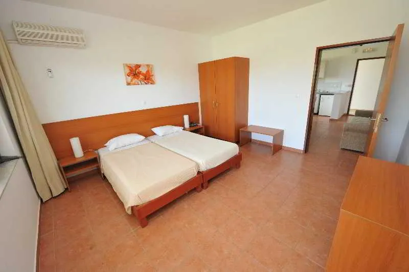 FAMILY ROOM CAPACITY 4 Room, Helena Christina, Rhodes