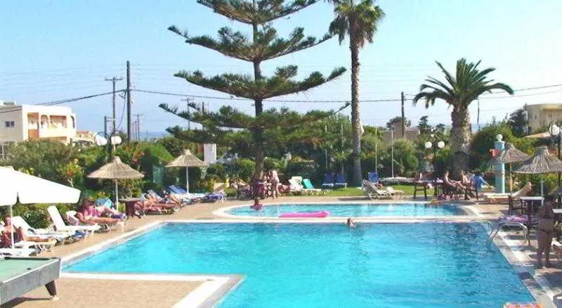 Pool, Despo, Crete