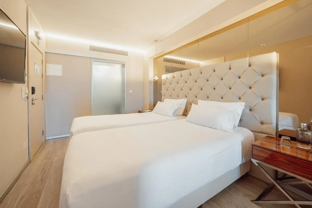FAMILY ROOM STANDARD Room, ABC Hotel Porto - Boavista, Porto