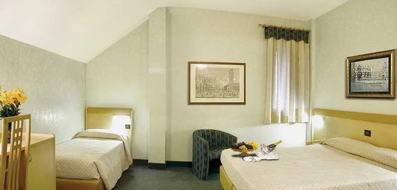 Room, San Giuliano, Venice