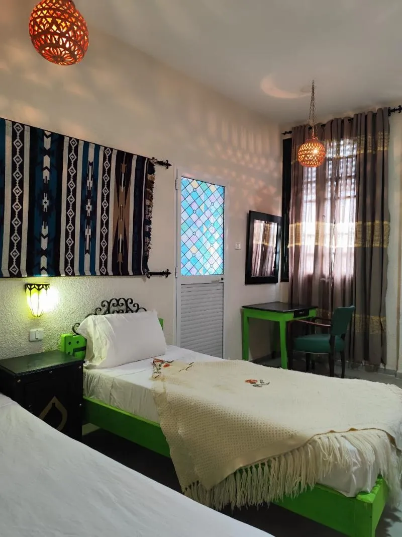 QUADRUPLE FOUR BEDROOMS ONE BATHROOM Room, Hotel Ayachi, Tunisia