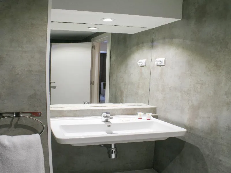 APARTMENT CAPACITY 4 Room, Apartamentos Recoletos, Madrid