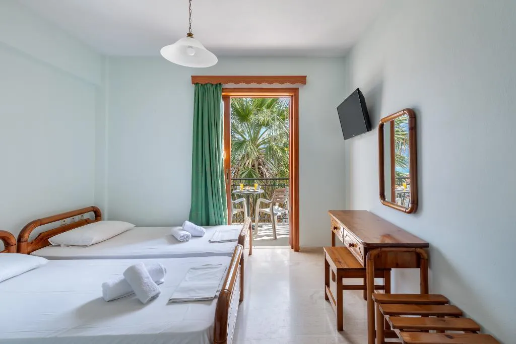 STUDIO TWO BEDS Room, Europe Hotel, Kefallinia